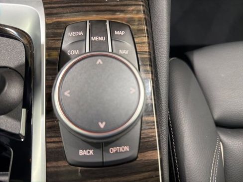 Certified 2023 BMW 530i xDrive w/ Premium Package image 39