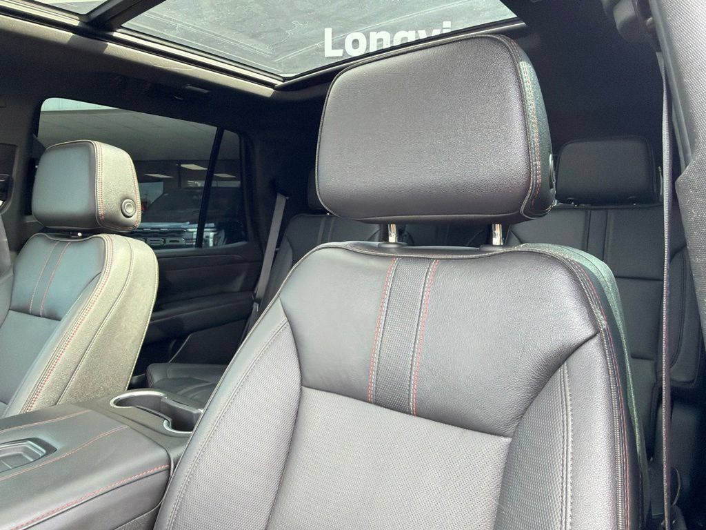 Used 2023 Chevrolet Tahoe RST w/ Luxury Package AWD/4WD image 21
