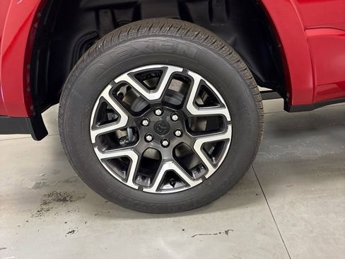 New 2026 RAM 1500 Laramie AWD/4WD image 27