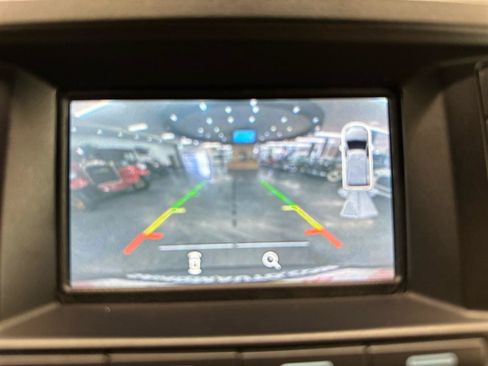 Used 2019 Ford Explorer XLT FWD image 26