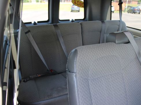 Used 2024 Chevrolet Express 3500 LT w/ LT Preferred Equipment Group RWD image 28