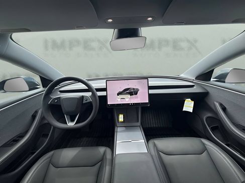 Used 2025 Tesla Model 3 Long Range RWD image 9