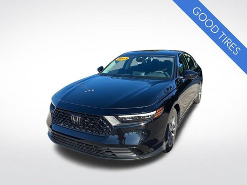 Certified 2023 Honda Accord EX image 9