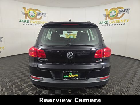 Used 2017 Volkswagen Tiguan Limited w/ Premium Package image 7