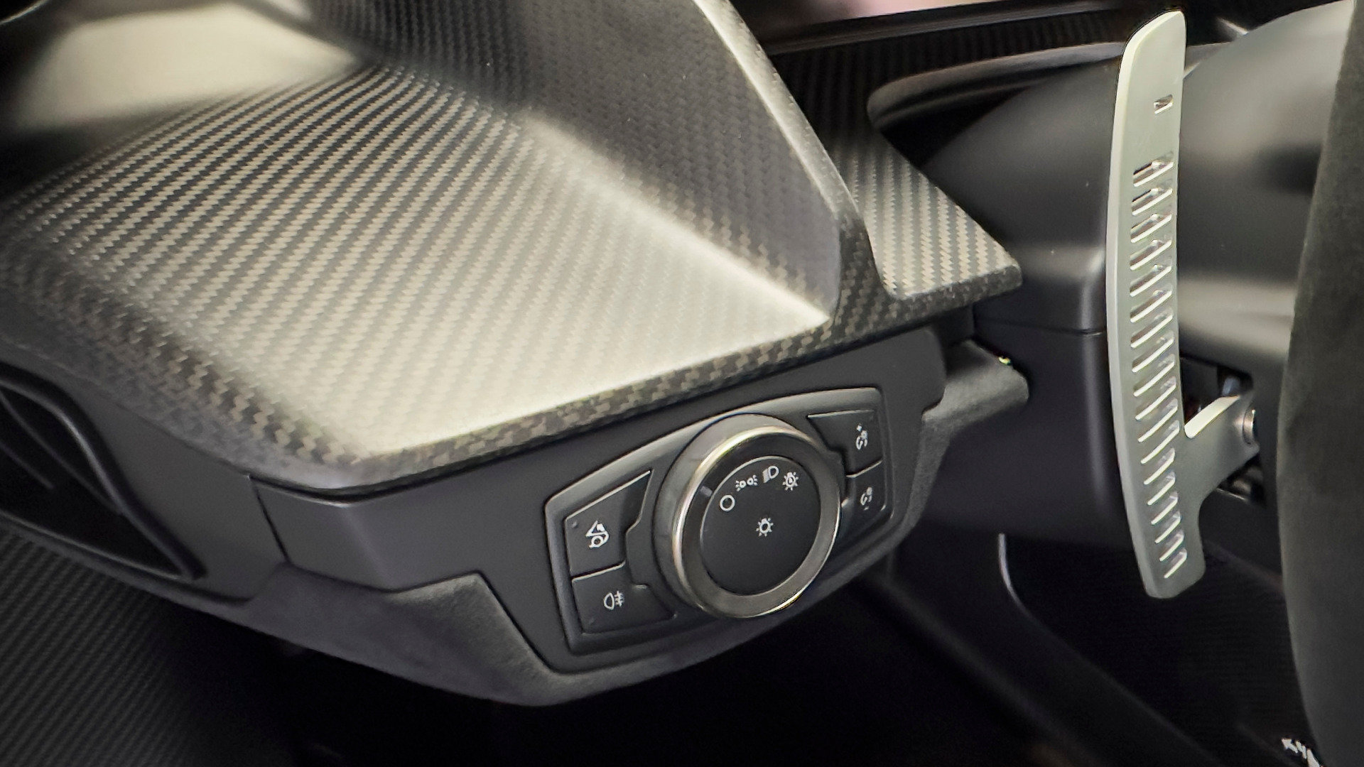 Used 2020 Ford GT Carbon Series RWD image 50