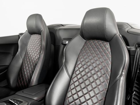 Used 2023 Audi R8 V10 performance image 3