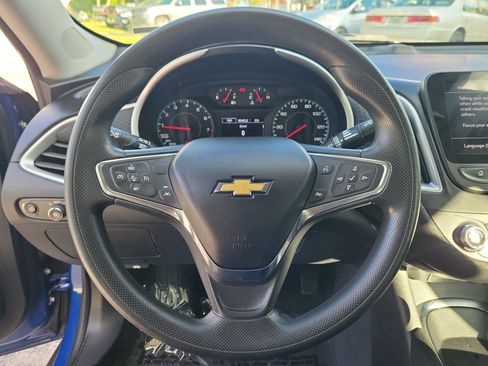 Used 2023 Chevrolet Malibu LT FWD image 23