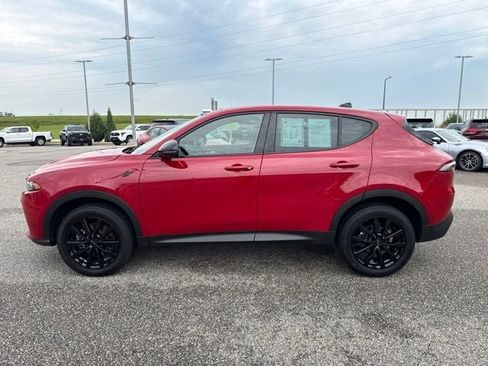 Used 2024 Dodge Hornet GT w/ GT Blacktop Package AWD/4WD image 8