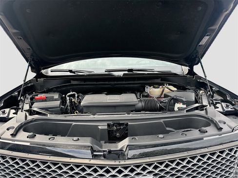 Used 2023 Cadillac Escalade Premium Luxury w/ LPO, Radiant Package image 33