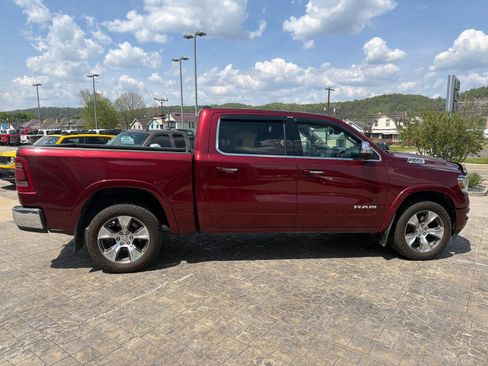 Used 2020 RAM 1500 Laramie AWD/4WD image 9