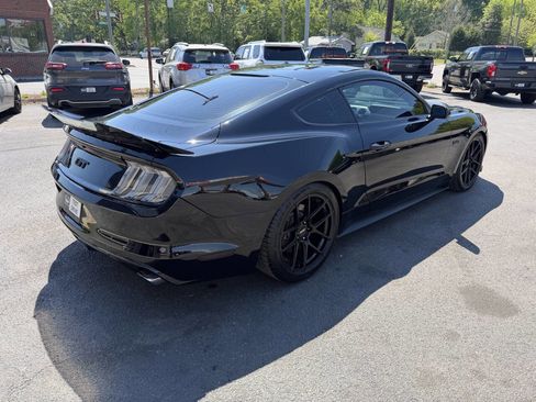 Used 2016 Ford Mustang GT image 3