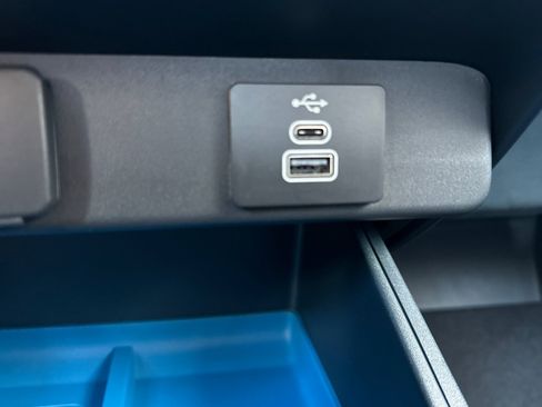 New 2025 Ford Maverick XLT w/ XLT Luxury Package image 25