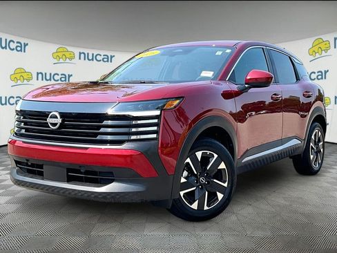 Used 2025 Nissan Kicks SV AWD/4WD image 3