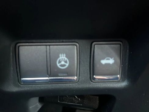 Used 2017 INFINITI Q70 L 3.7 image 55