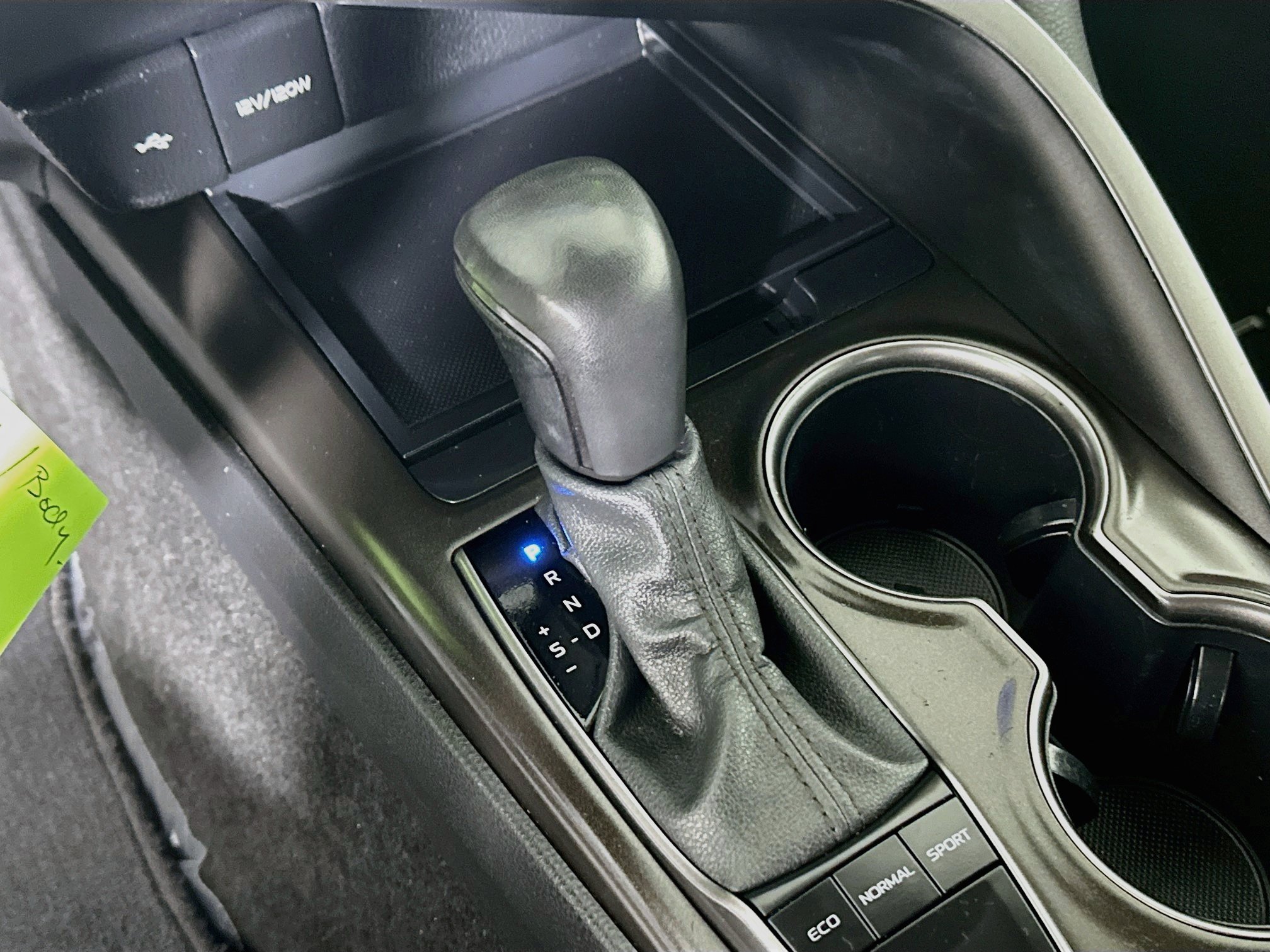 Used 2024 Toyota Camry SE FWD image 20