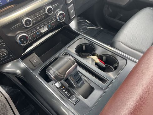 Used 2021 Ford F150 Lariat w/ Equipment Group 502A High image 22