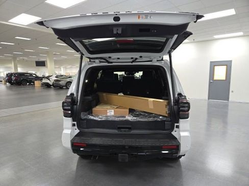 New 2026 Toyota 4Runner 4WD image 15