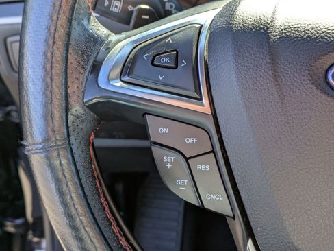 Used 2023 Ford Edge ST-Line w/ Class II Trailer Tow Package image 16