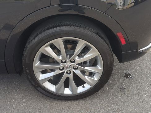 Used 2023 Buick Envision Avenir AWD/4WD image 31