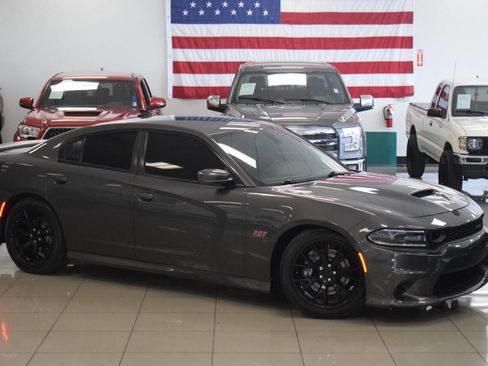 Used 2021 Dodge Charger Scat Pack image 2