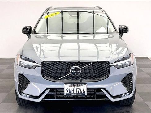 Used 2026 Volvo XC60 B5 Plus w/ Climate Package PRO AWD/4WD image 2