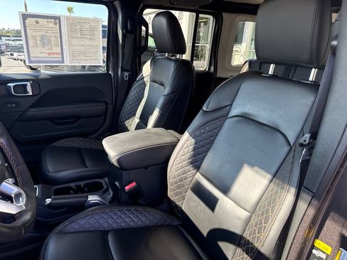 Certified 2021 Jeep Wrangler Unlimited Sahara AWD/4WD image 17