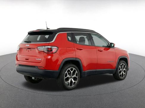 Used 2025 Jeep Compass Limited AWD/4WD image 9