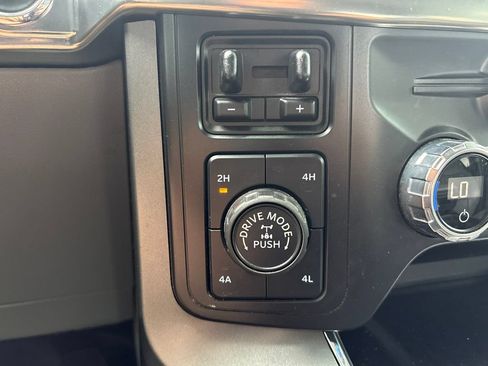 Used 2021 Ford F150 Lariat AWD/4WD image 31