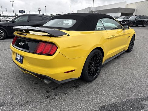 Used 2017 Ford Mustang GT Premium RWD image 7