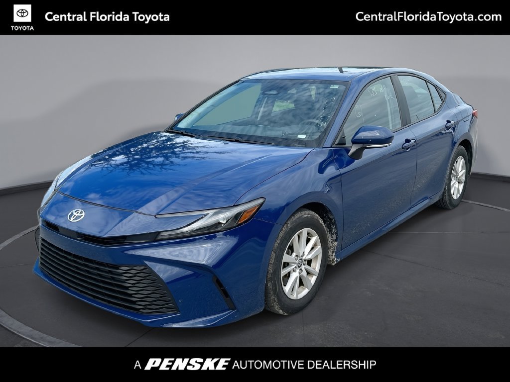 Used 2025 Toyota Camry LE FWD image 1