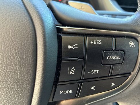 Used 2020 Lexus ES 300h w/ Premium Package FWD image 23