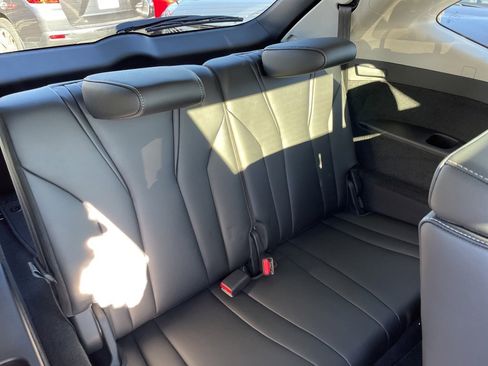 Used 2024 Acura MDX SH-AWD w/ Technology Package image 17