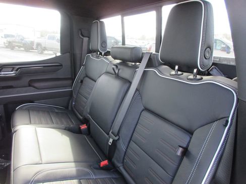 New 2026 GMC Sierra 1500 AT4X AWD/4WD image 16