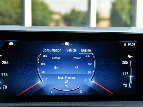 Used 2025 Mercedes-Benz CLA 250 4MATIC image 18
