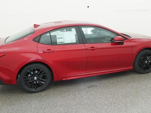 New 2026 Toyota Camry SE FWD image 10