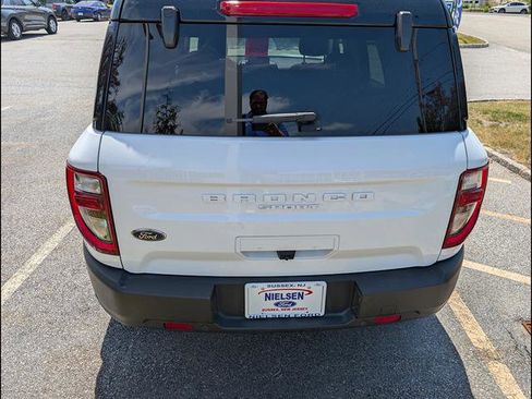 Certified 2022 Ford Bronco Sport Outer Banks w/ Tech Package AWD/4WD image 4