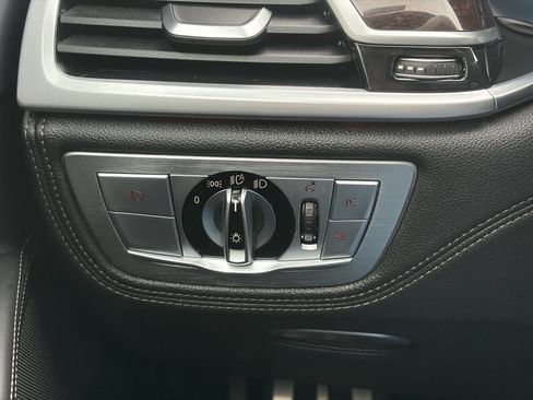 Used 2017 BMW 750i xDrive image 33