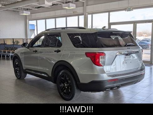 Used 2020 Ford Explorer XLT w/ Comfort Package image 6