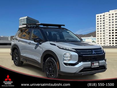 New 2025 Mitsubishi Outlander SE