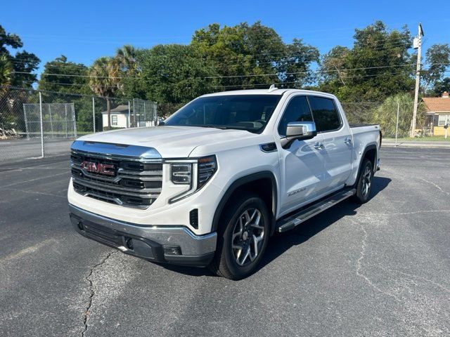 Used 2023 GMC Sierra 1500 SLT w/ SLT Premium Package AWD/4WD image 1