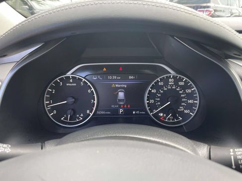 Used 2024 Nissan Murano SV AWD/4WD image 19