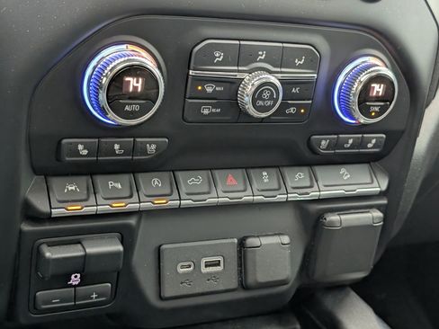 Used 2019 GMC Sierra 1500 AT4 w/ AT4 Premium Package image 15