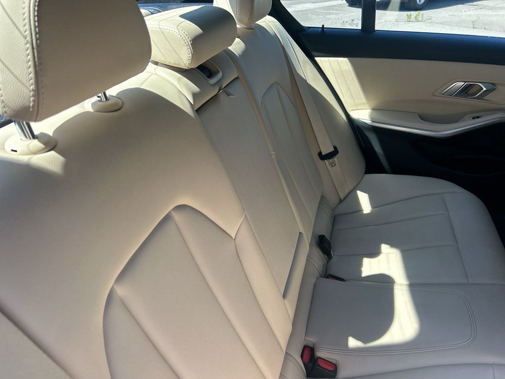 Used 2020 BMW 330i Sedan w/ Convenience Package RWD image 15