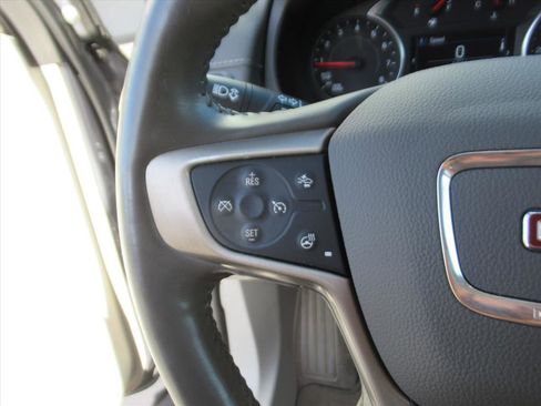 Used 2018 GMC Terrain Denali w/ Advanced Safety Package image 19