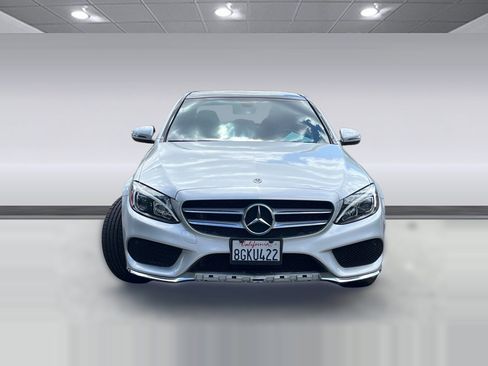 Used 2018 Mercedes-Benz C 300 4MATIC Sedan image 4