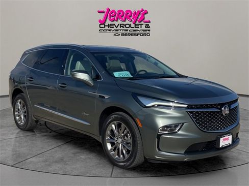 Used 2024 Buick Enclave Avenir w/ Avenir Technology Package image 7