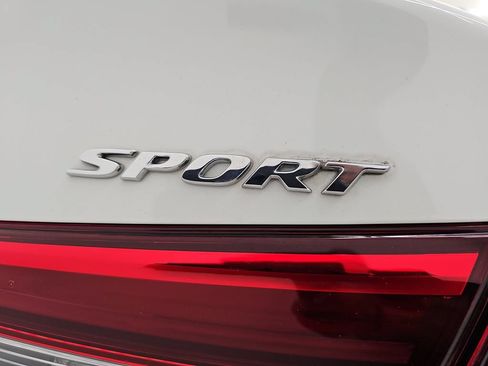 Used 2024 Honda Civic Sport image 40