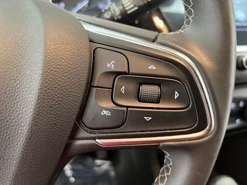 Used 2022 Buick Encore GX Select w/ Sport Touring Package FWD image 48