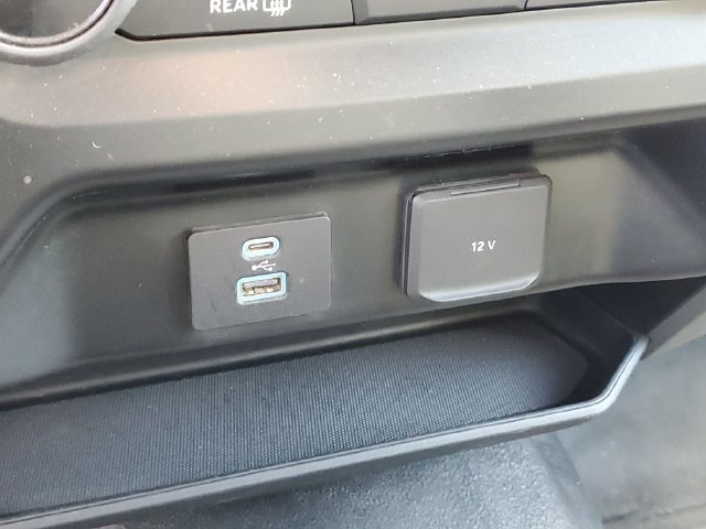 Used 2021 Ford F150 4x4 SuperCrew image 26