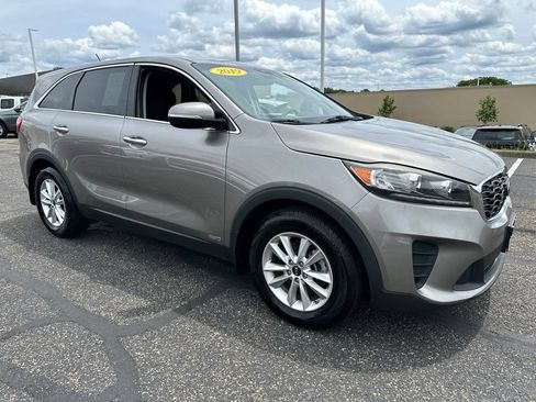 Used 2019 Kia Sorento AWD V6 image 13